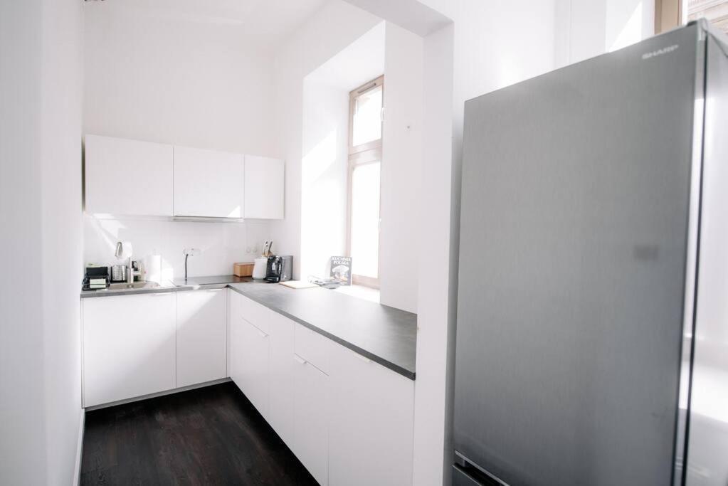 Piotrkowska 50 & Narutowicza Five-Room Elite Enclave - New Listing Лодзь Экстерьер фото
